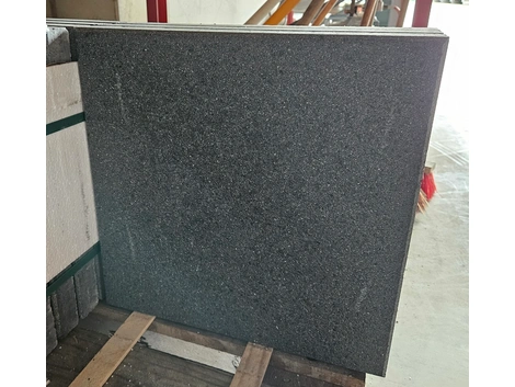 Terrassenplatte Straton Schwarz Oberfläche sandgestrahlt, mit Fase Premium Imprägnierung 40 x 40 x 4,2 cm